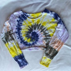 tie dye cropped crewneck sweatshirt (modified)
